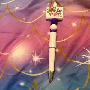Colorful 'Love You Mom' Pen